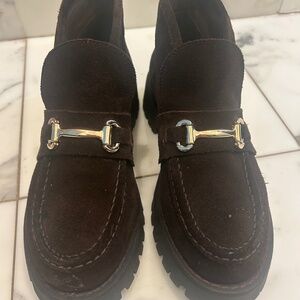 Steve Madden chocolate brown suede boots as 8